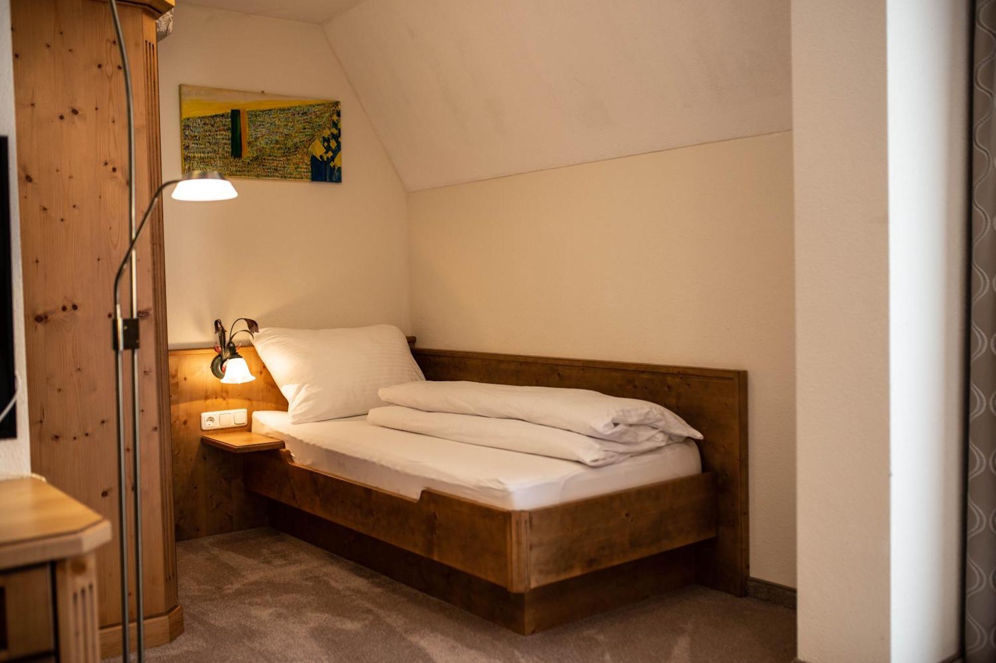 Hotel ايشجل الغرفة الصورة